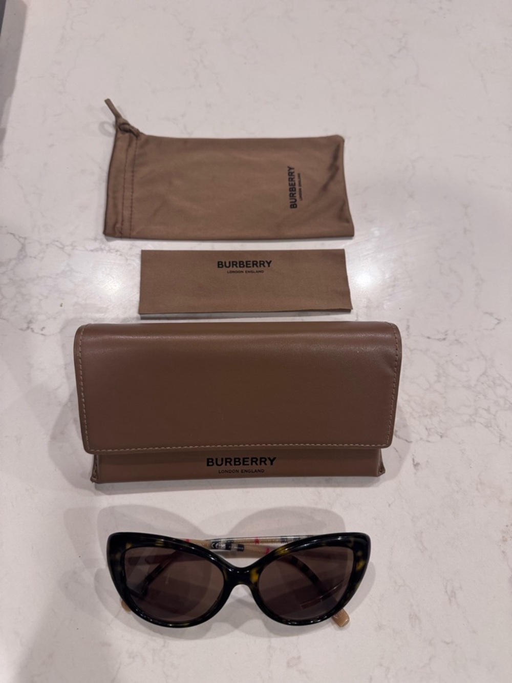 Burberry Tortoiseshell Cat-Eye Sunglasses with Brown Case
